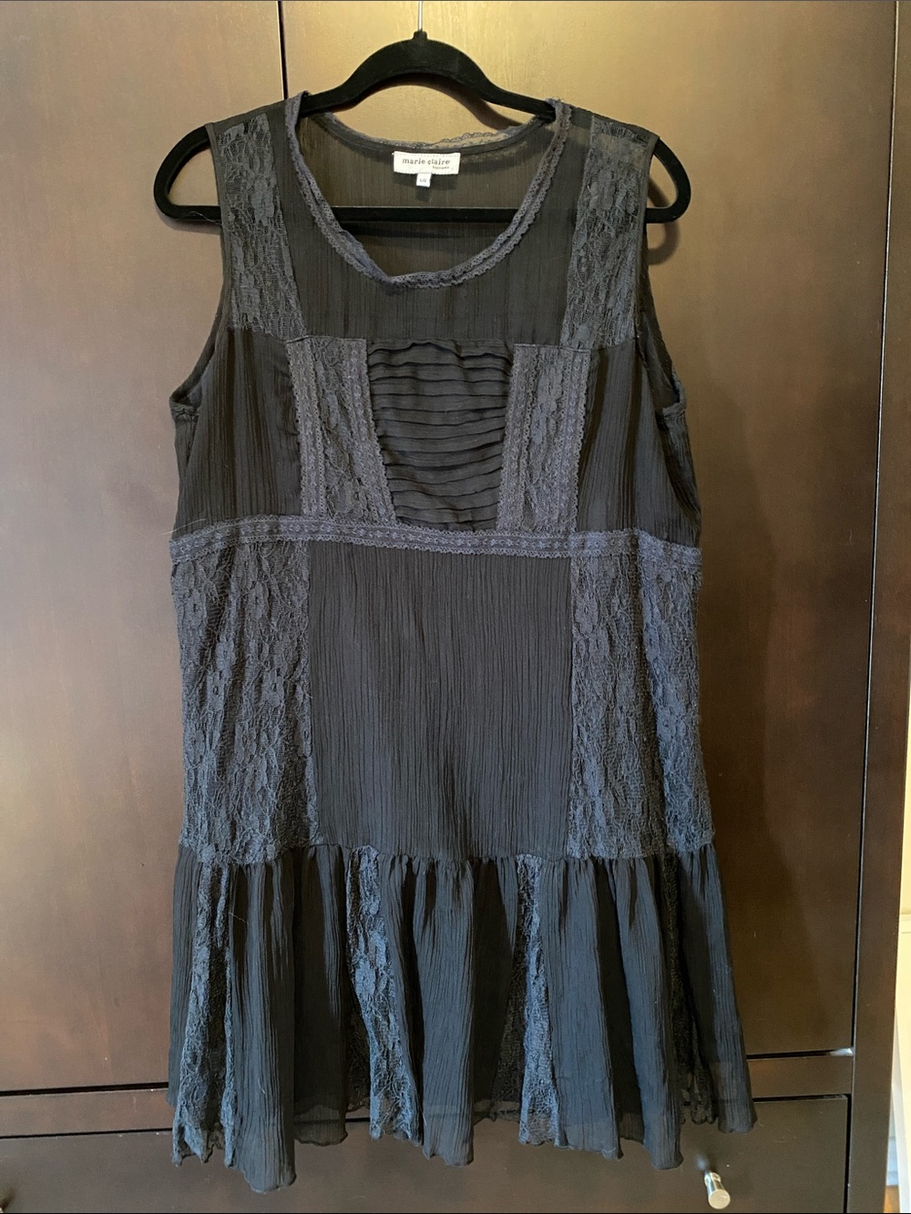 Black Sleeveless Lace-Trim Dress